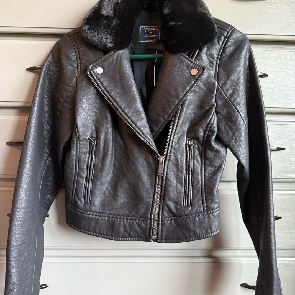 Abercrombie & Fitch Black Leather Jacket with Fur Collar